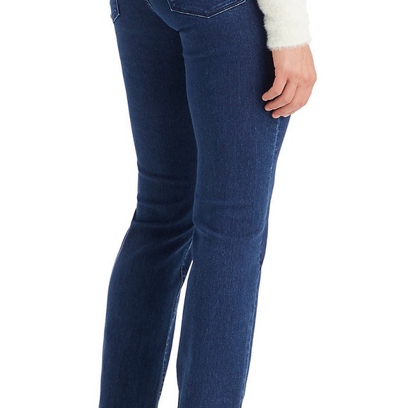 NWT women’s Levi’s 314 shaping straight jeans SZ 16 - Picture 2 of 8